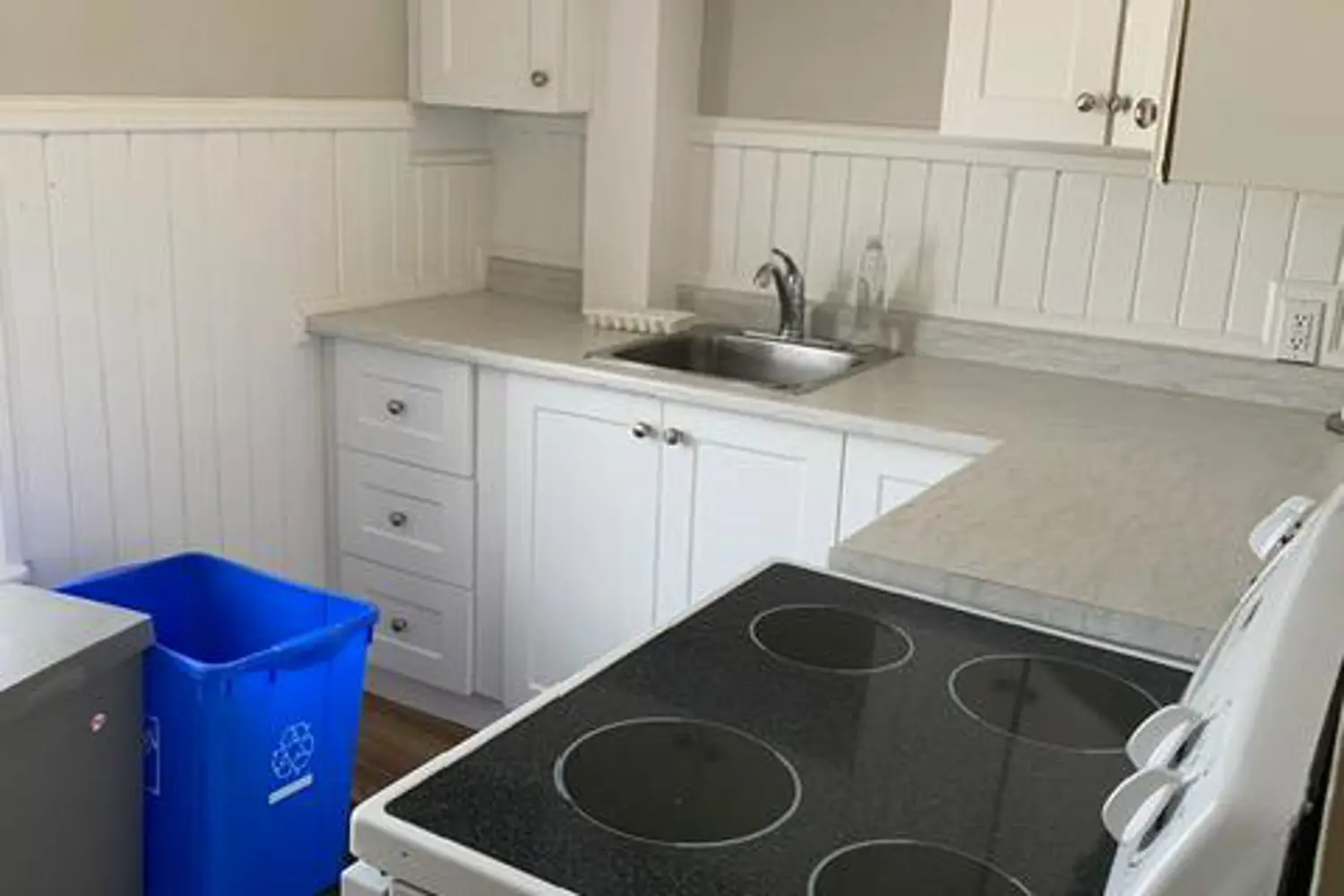 Additional image 14 of 433 Broadway Street