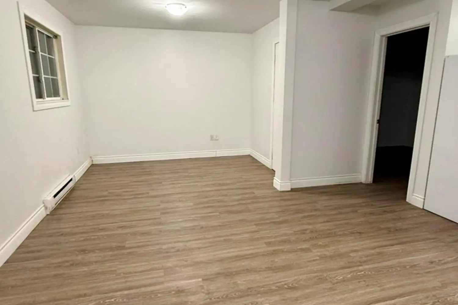 Additional image 4 of 380 Bayview Parkway