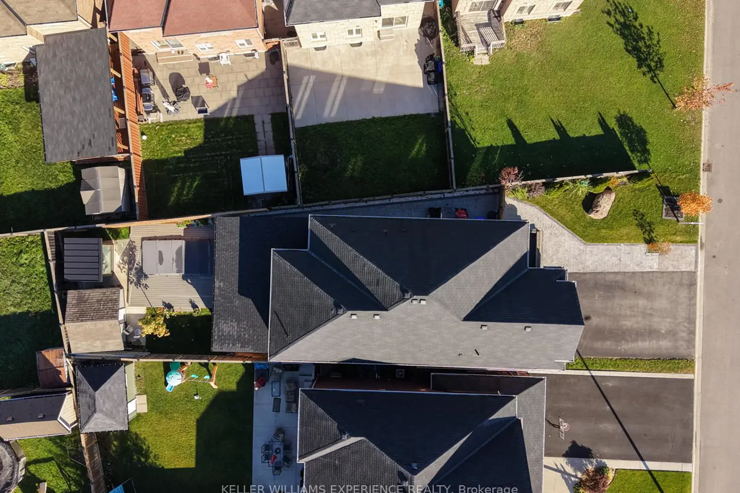 Additional image 4 of 2199 Dawson Crescent