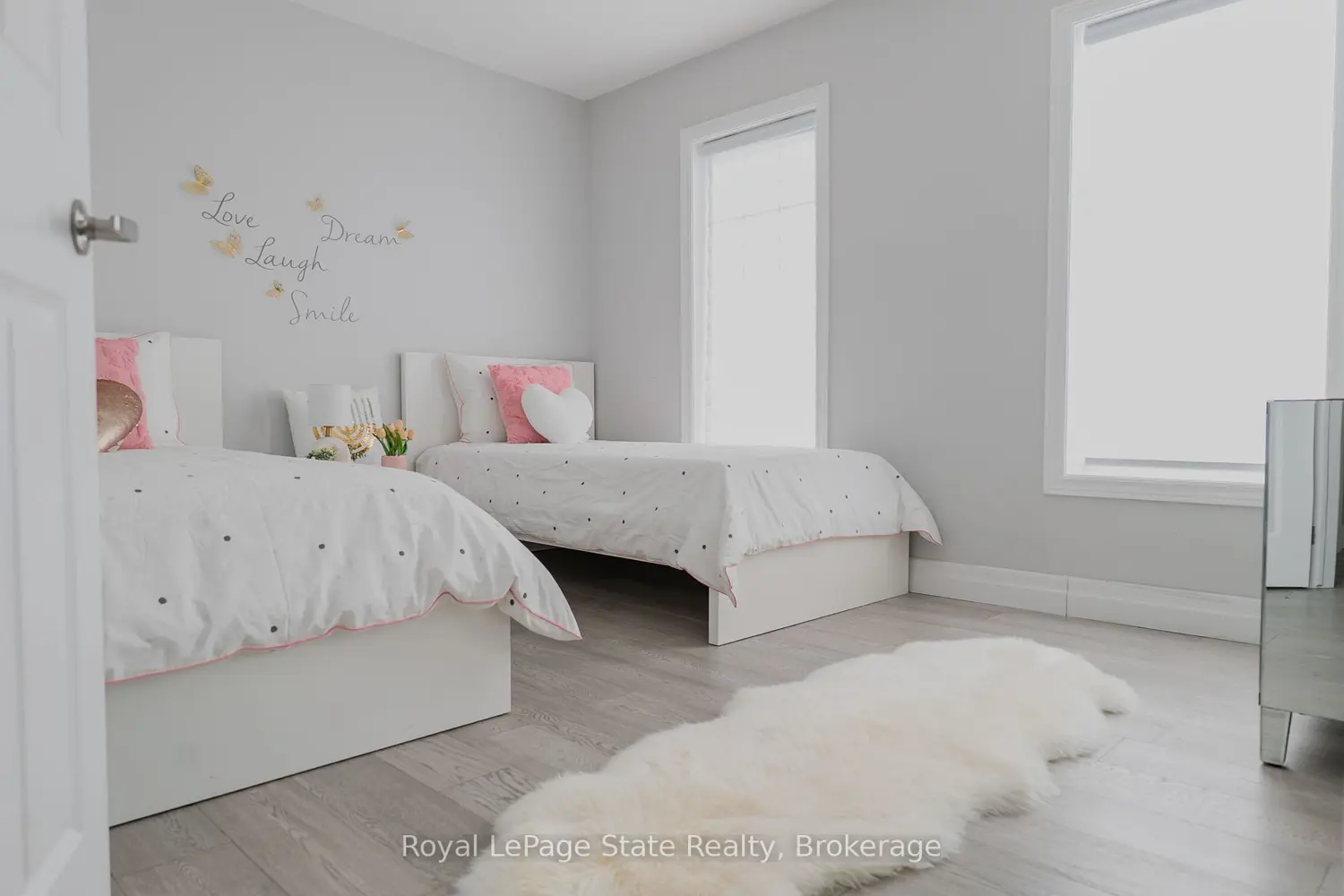 Additional image 10 of 1133 Upper Thames Drive