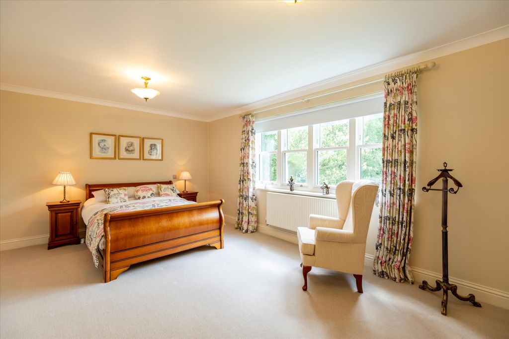 Additional image 15 of 7 bed detached house for saleMilton Lilbourne, Wiltshire SN9