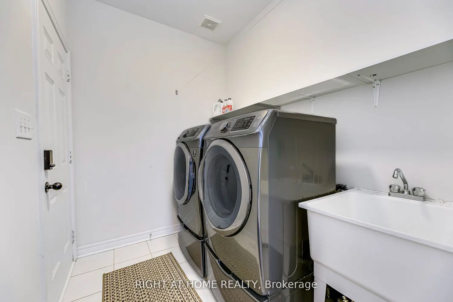 Additional image 8 of 3228 Cabano Crescent