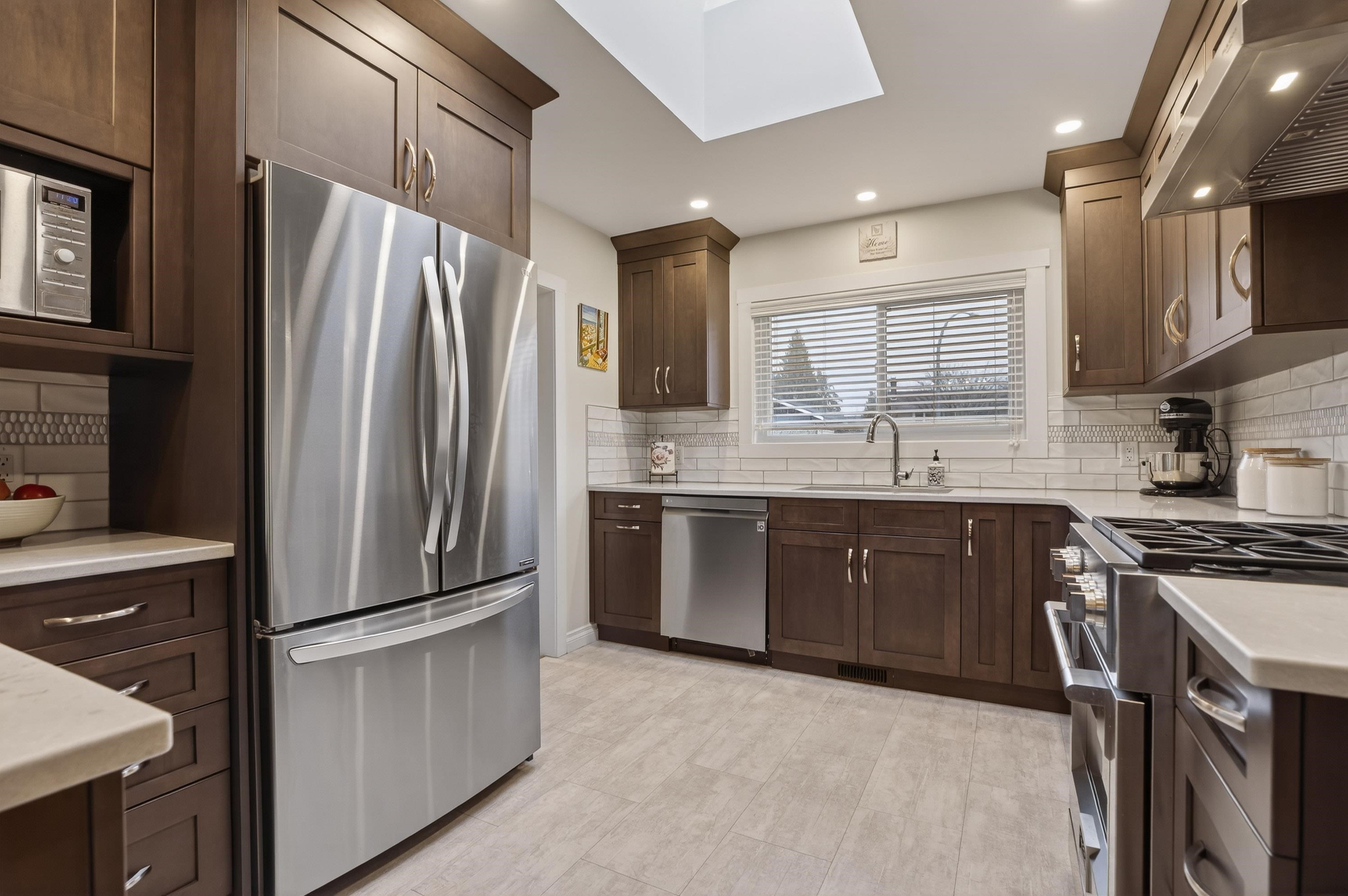 Additional image 2 of 820 Ballantrae Court, Port Moody, BC, V3H 1A8