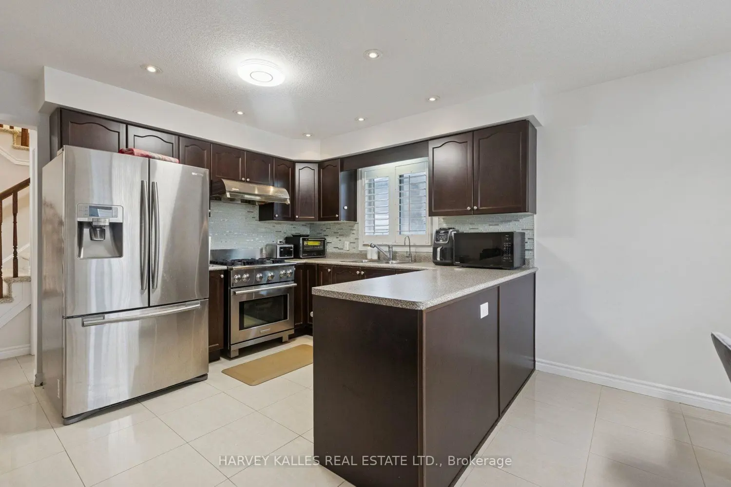 Additional image 10 of 409 Tealby Crescent