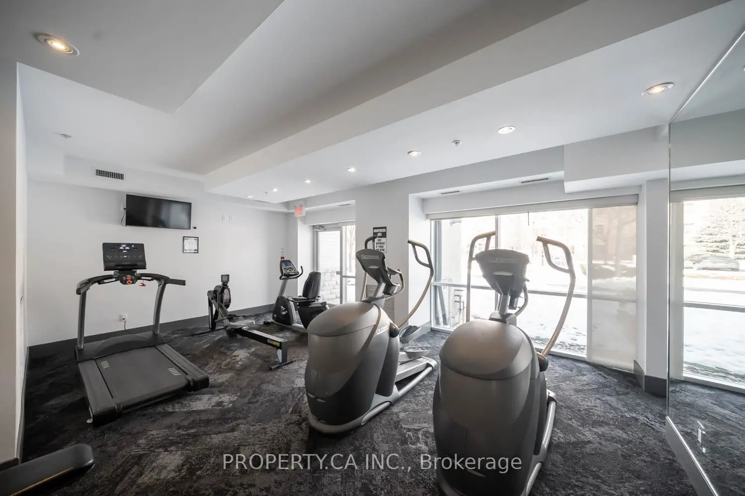 Additional image 18 of 570 Lolita Gardens 144