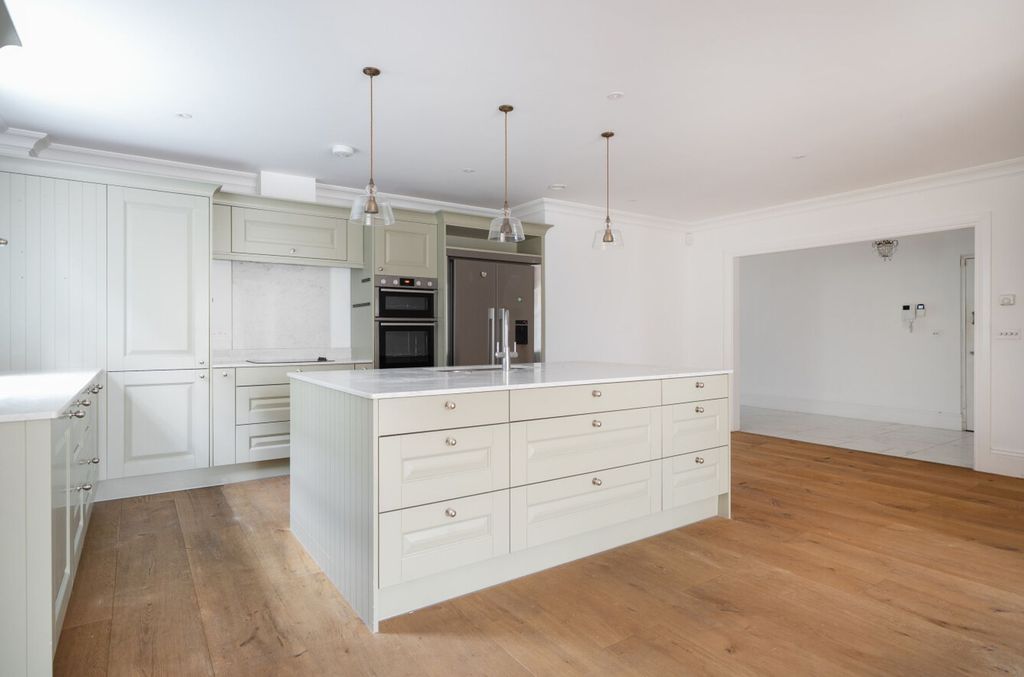 Additional image 7 of 3 bed flat for saleLavant Road, Chichester PO19