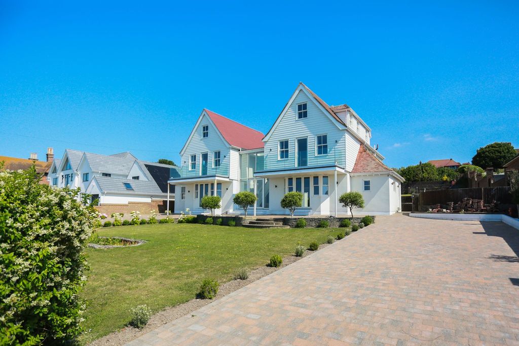 7 bed detached house for saleRoedean Way, Brighton BN2