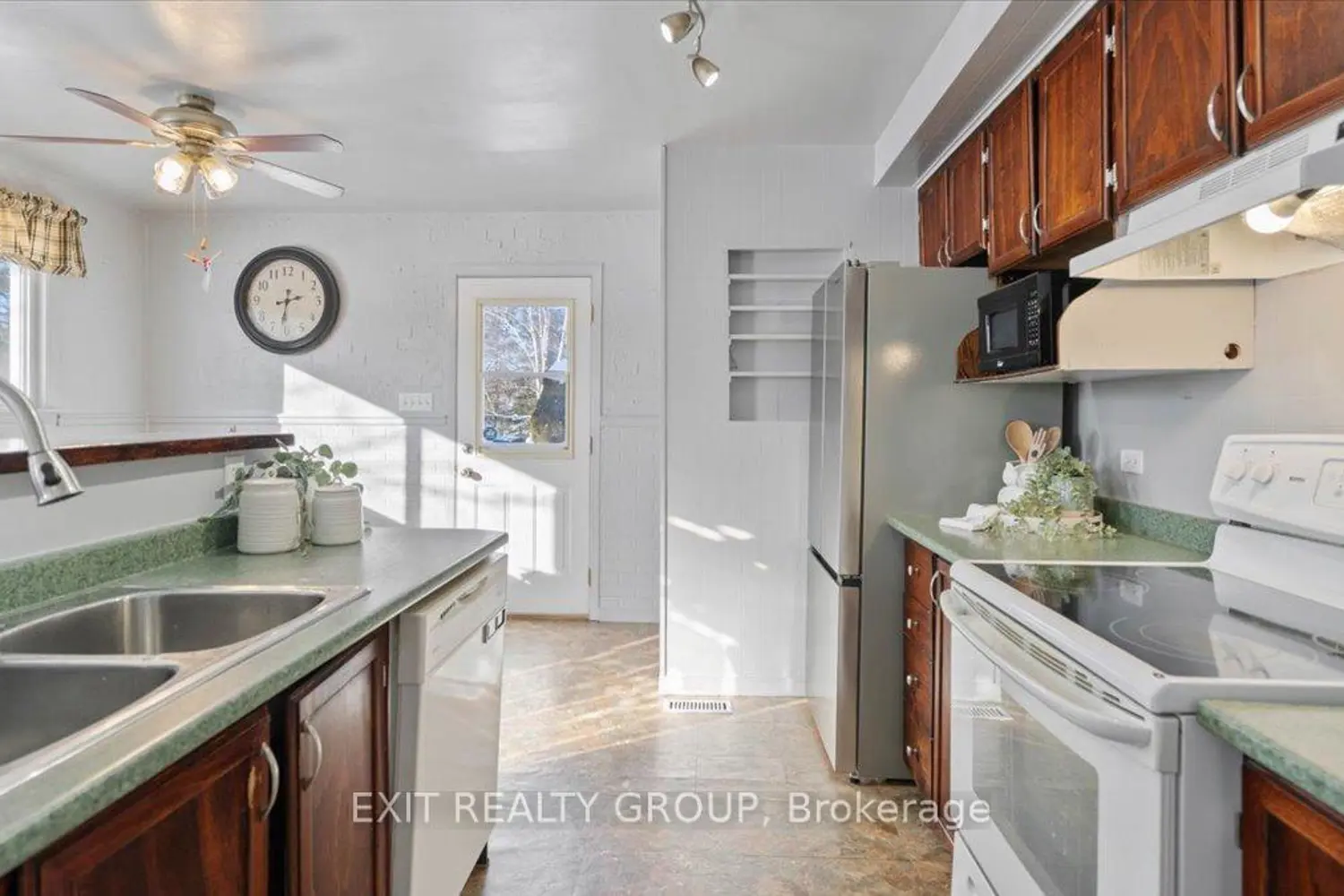 Additional image 2 of 84 Chatterton Valley Crescent