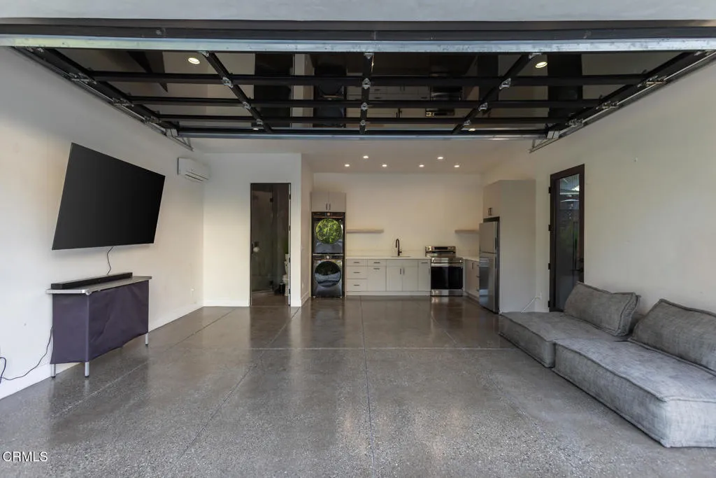 Additional image 119 of 620 Houseman Street, La Canada Flintridge, CA 91011