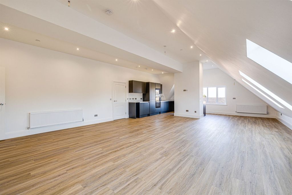 Additional image 8 of 3 bed flat for saleFerma Lane, Great Barrow CH3