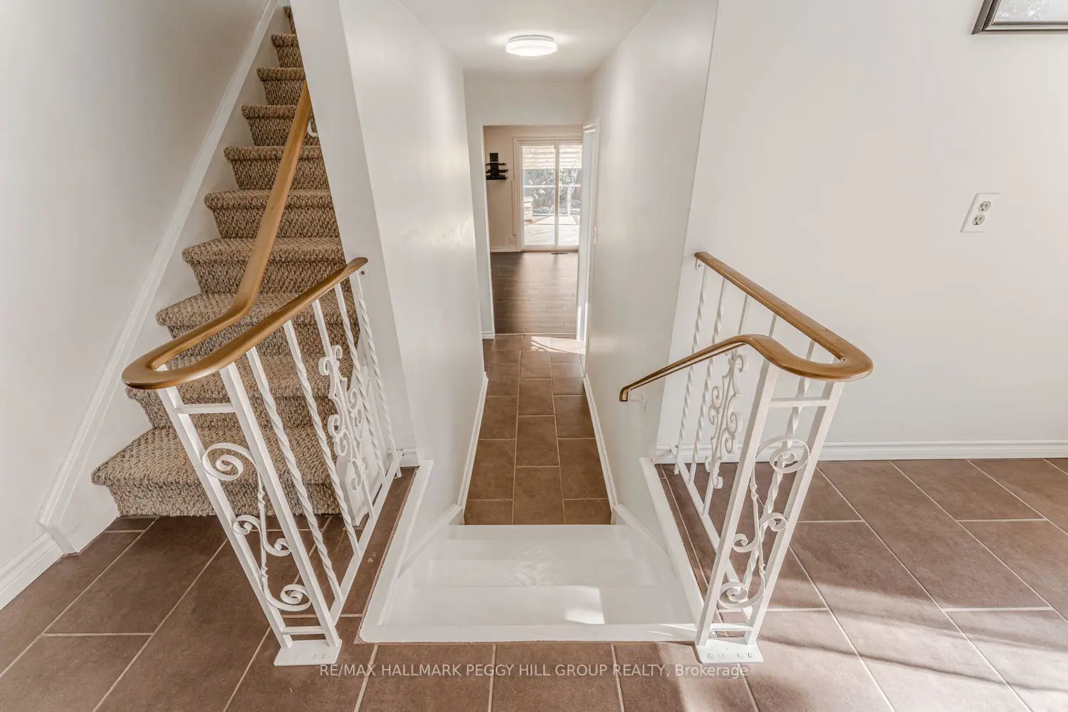 Additional image 3 of 5853 Yonge Street