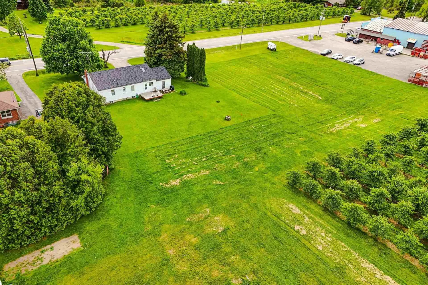 Additional image 5 of 8555 Heritage Road