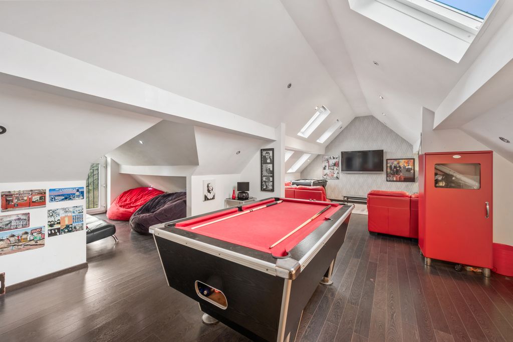 Additional image 26 of 5 bed detached house for salePrestbury Road, Wilmslow, Cheshire SK9