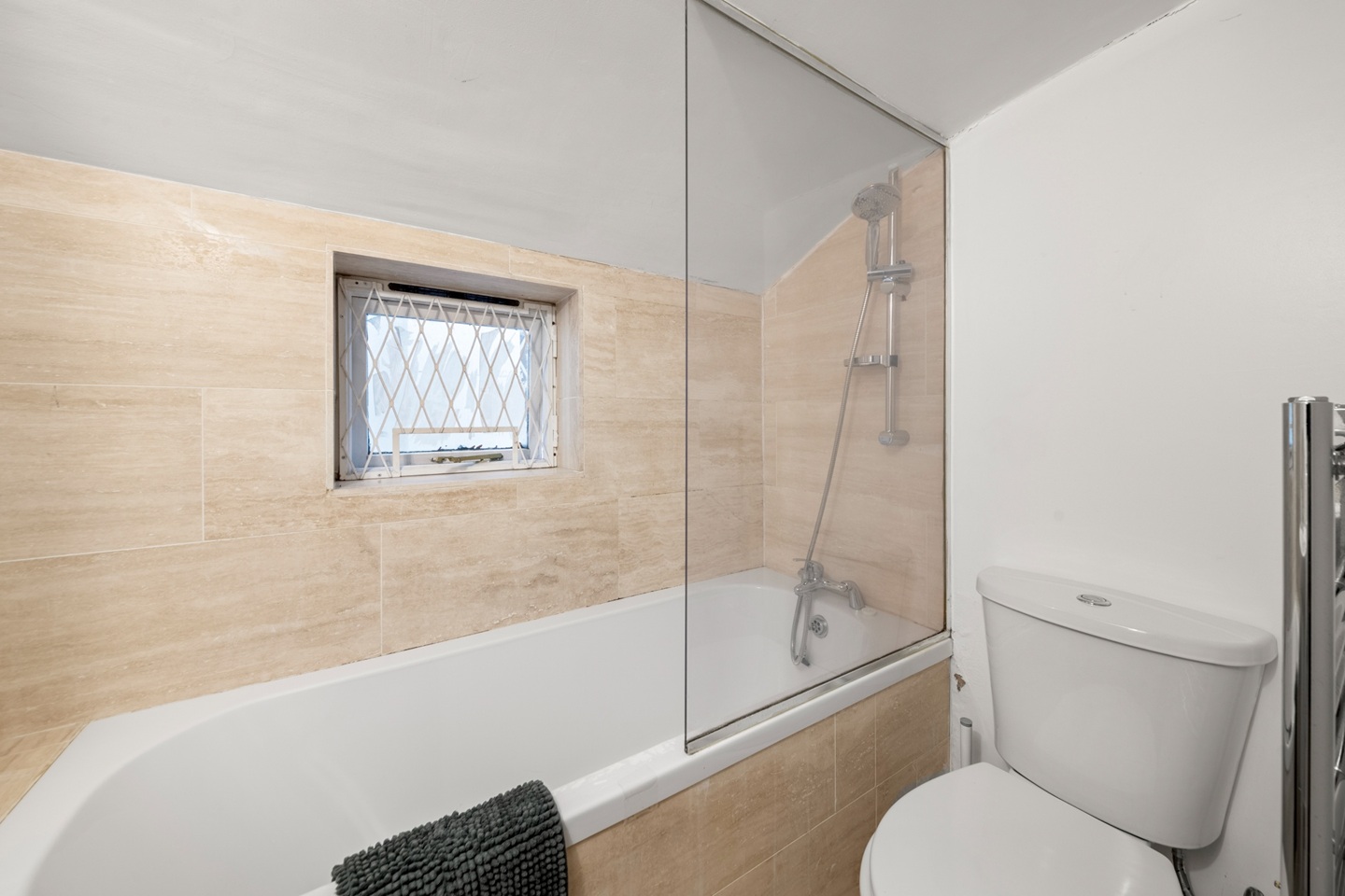 Additional image 13 of 2 Bed Flat, Pembridge Gardens, W2, N1 7GU