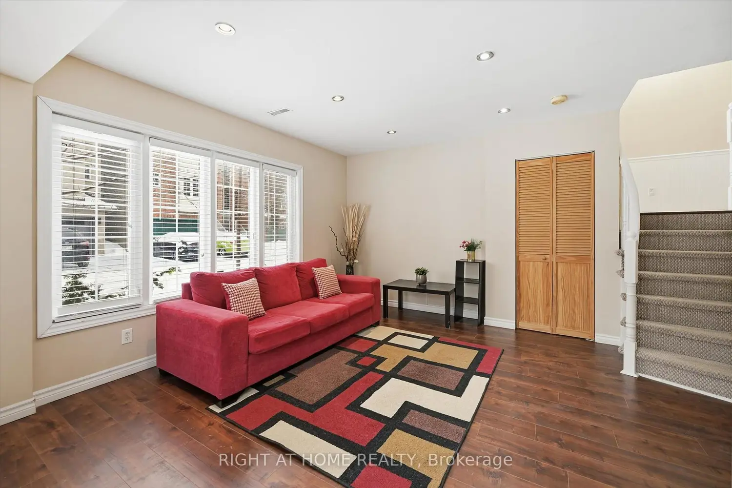 Additional image 15 of 5110 Fairview Street 32