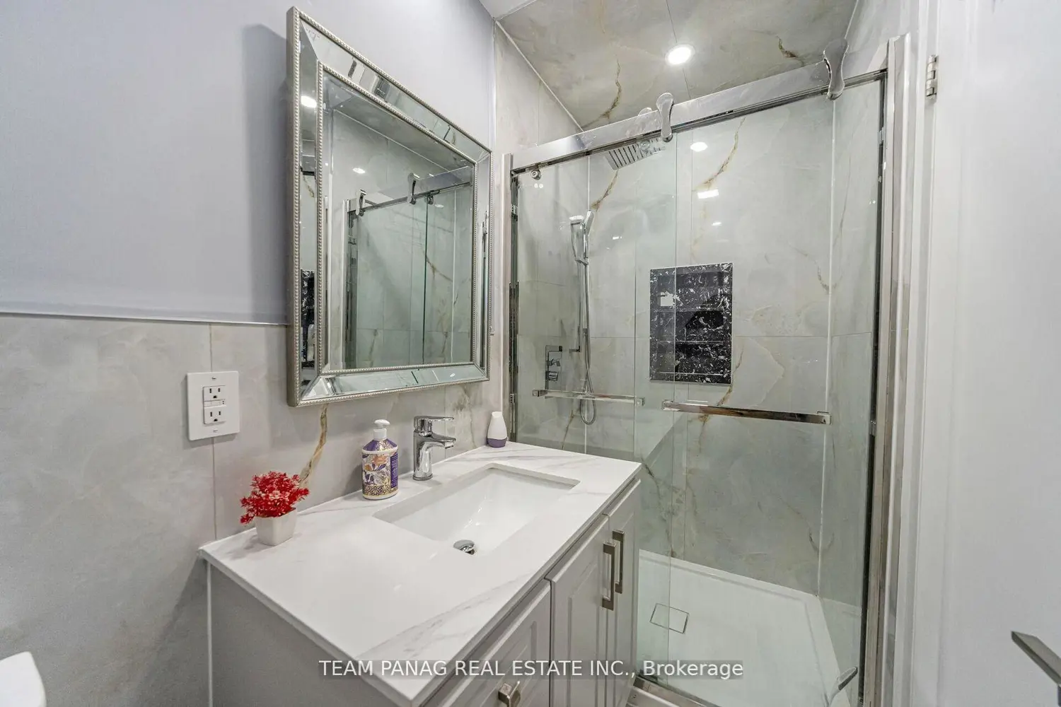 Additional image 7 of 8 Benton Street