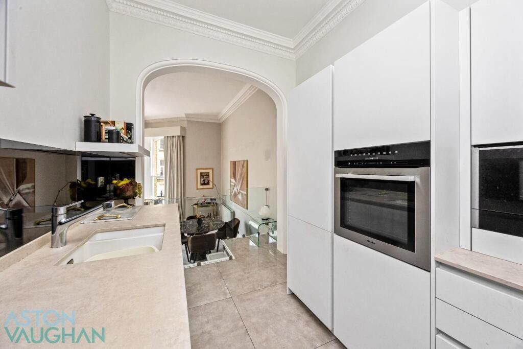 Additional image 8 of 3 bed flat for saleFirst Avenue, Hove BN3