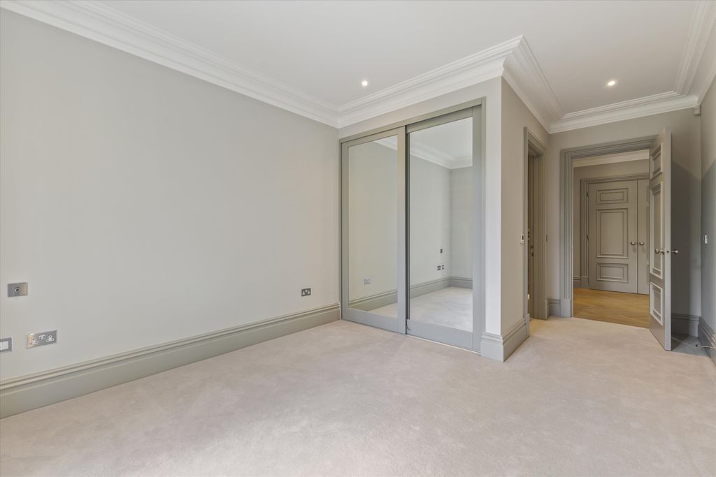 Additional image 10 of 2 bed flat for saleKings Ride, Ascot, Berkshire SL5