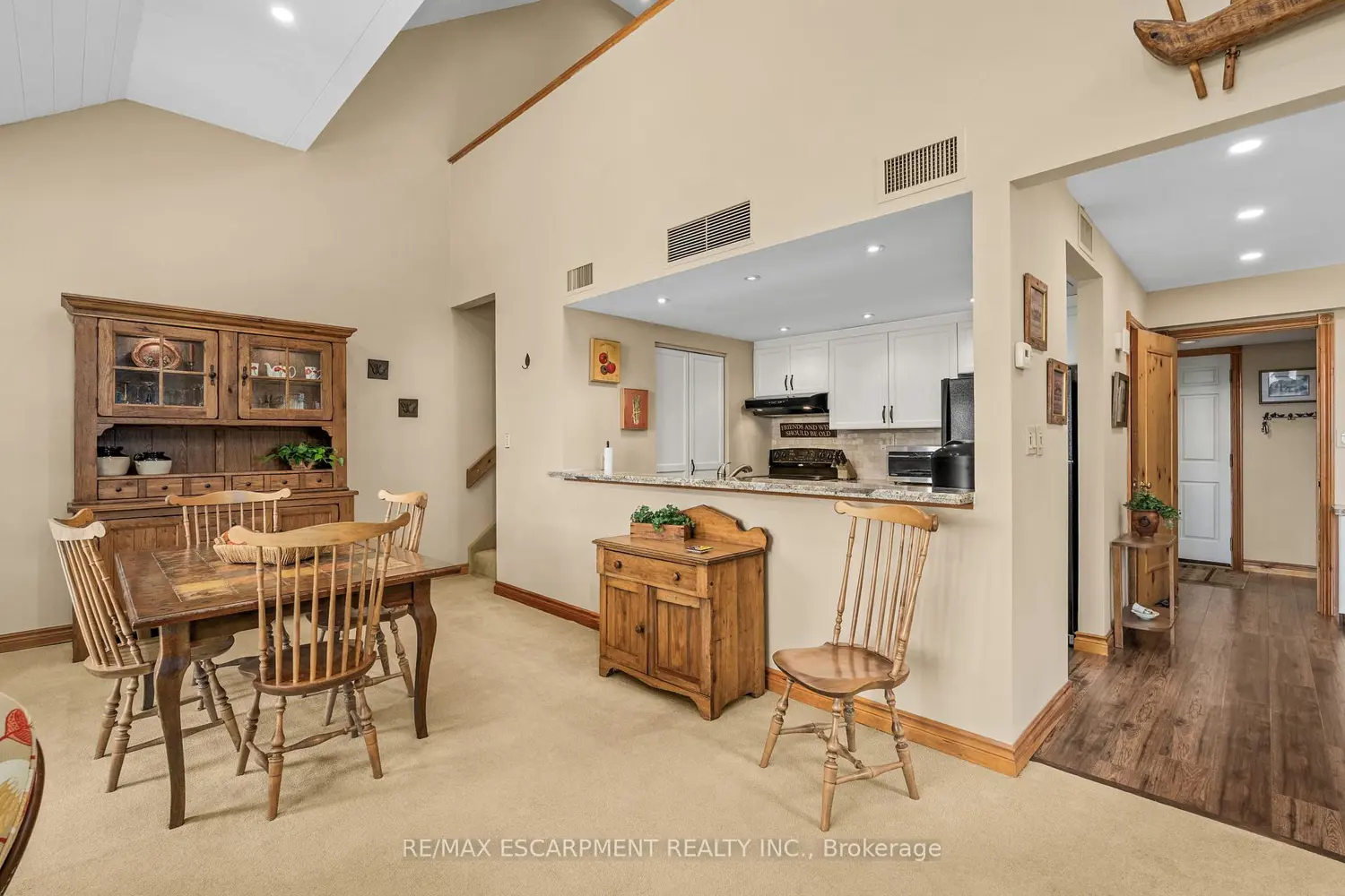 Additional image 10 of 131 Grandview Hilltop Drive 1