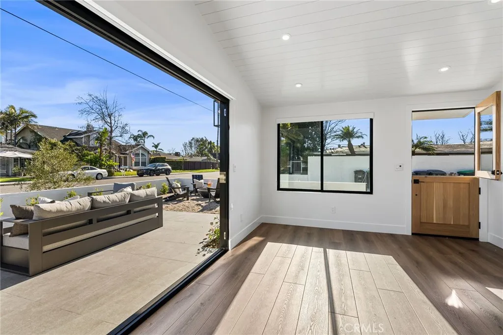 Additional image 37 of 251 Costa Mesa St Unit A, Costa Mesa, CA 92627