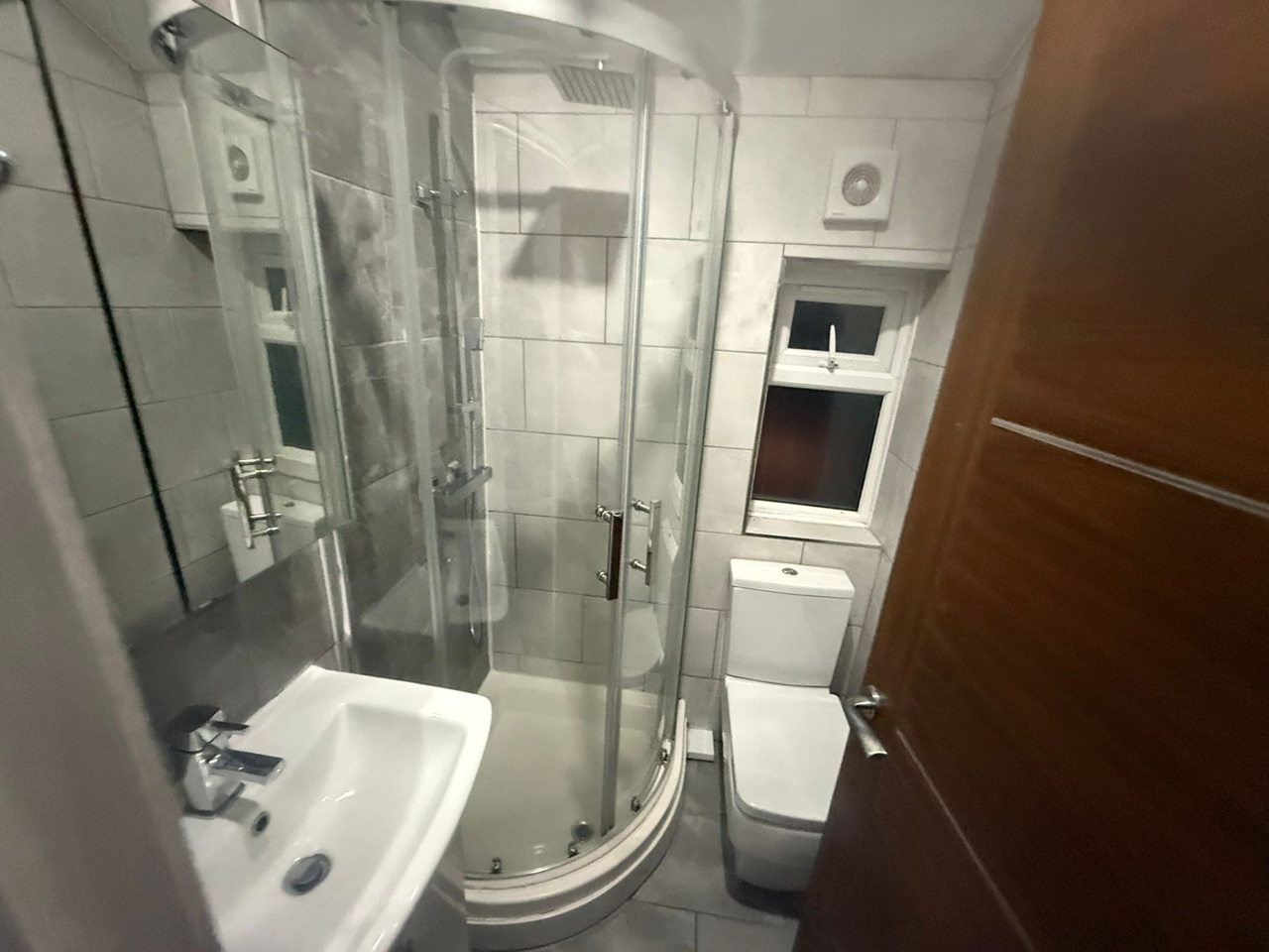 Additional image 3 of Studio Flat, Pershore Road, B29, N1 7GU