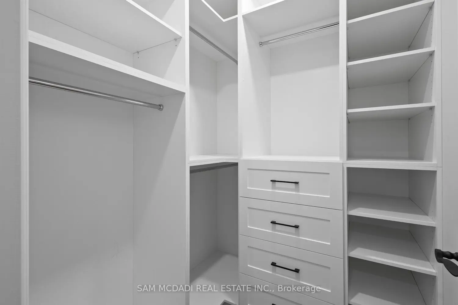 Additional image 10 of 72 Oakes Drive