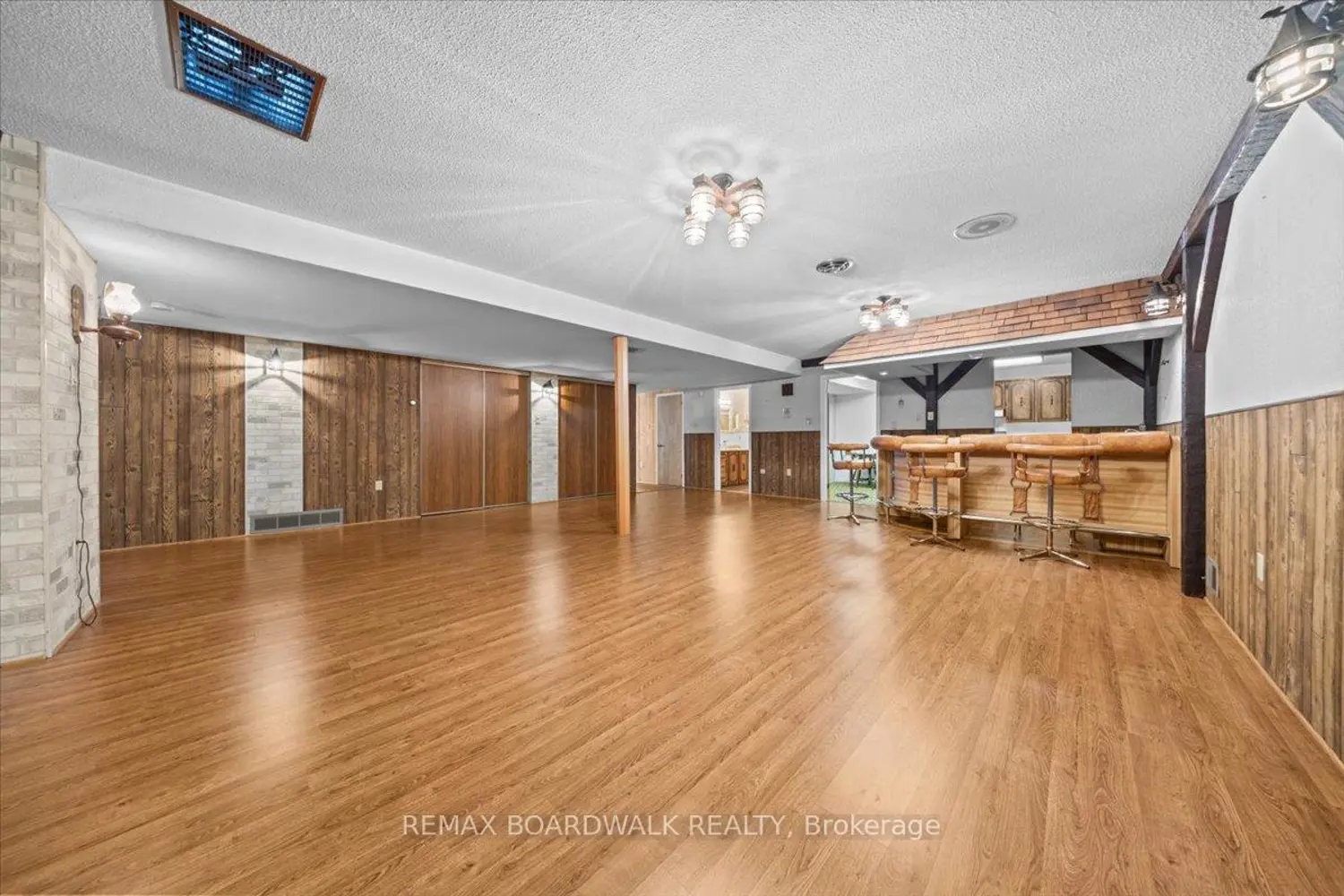 Additional image 5 of 4547 Carlsbad Lane