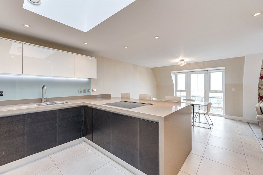 Additional image 20 of 3 bed flat for saleMarine Parade, Worthing, West Sussex BN11