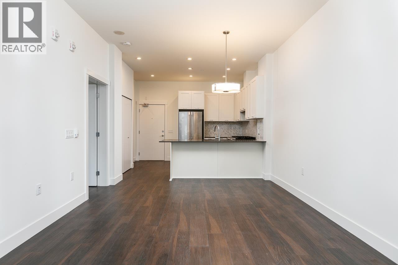 104 131 E 3RD STREET