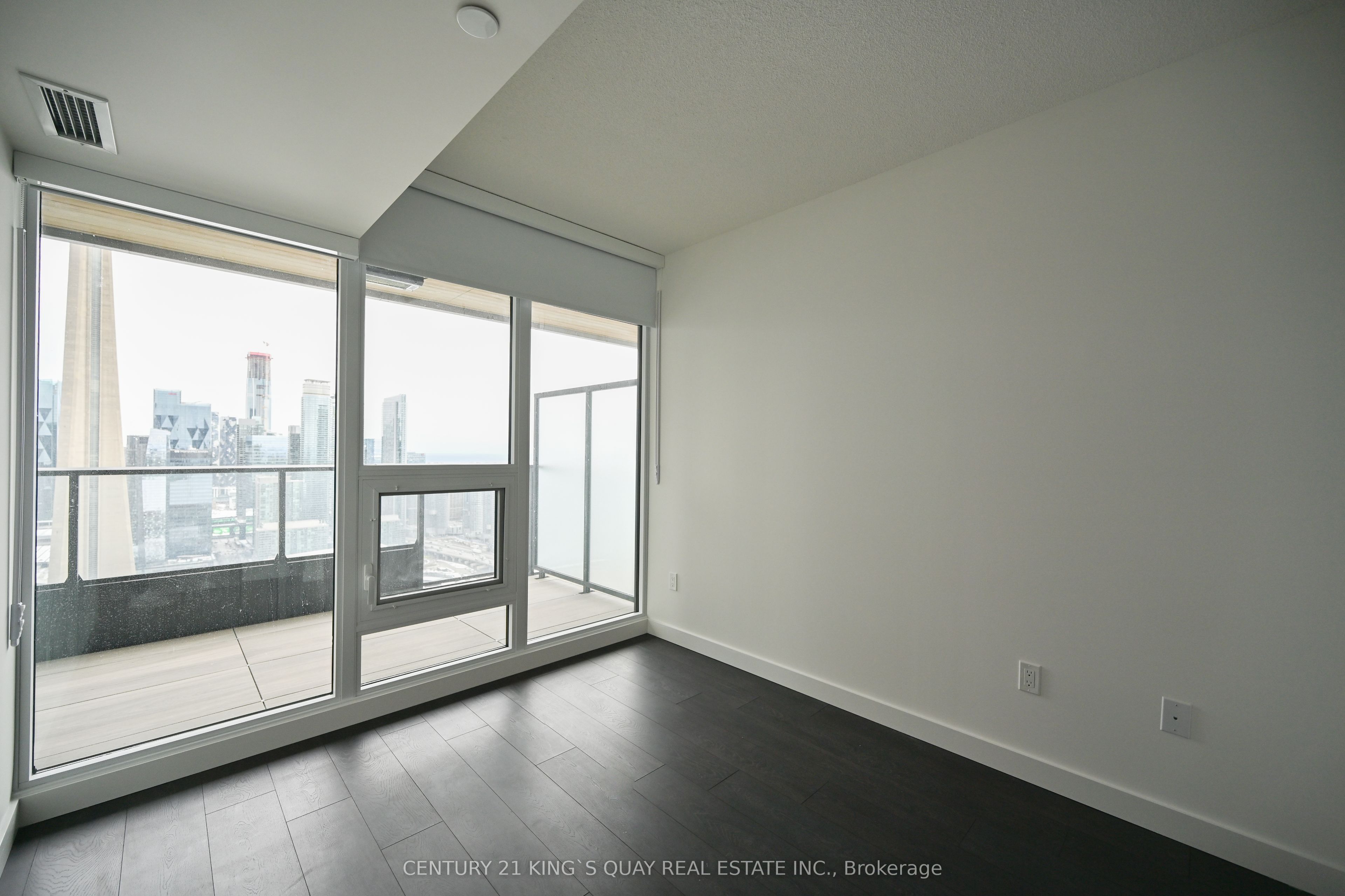 Additional image 2 of 5007-3 Concord Cityplace Way, Toronto, ON, M5V 0X4