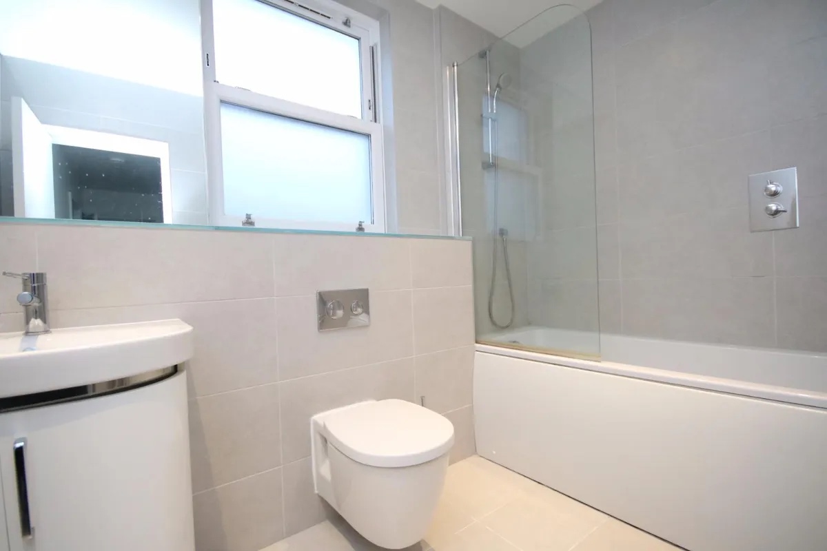 Additional image 6 of 1 Bed Flat, Lough Road, N7, N1 7GU