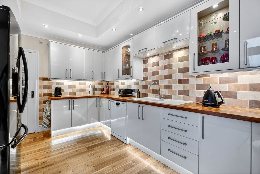 Additional image 9 of 11 bed detached house for sale18 London Road, Kilmarnock KA3