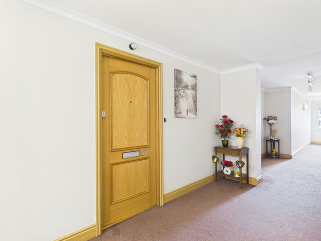 Additional image 2 of 2 bed flat for saleHafan Tywi, The Parade, Carmarthen SA31