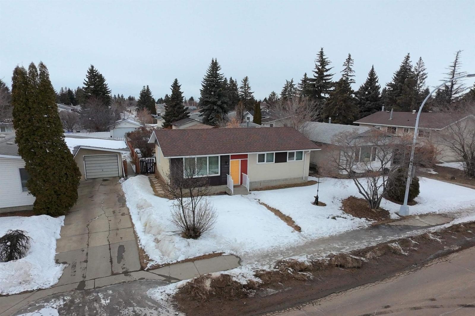 Additional image 8 of 3912 108 Street NW, Edmonton, AB, T6J1B9