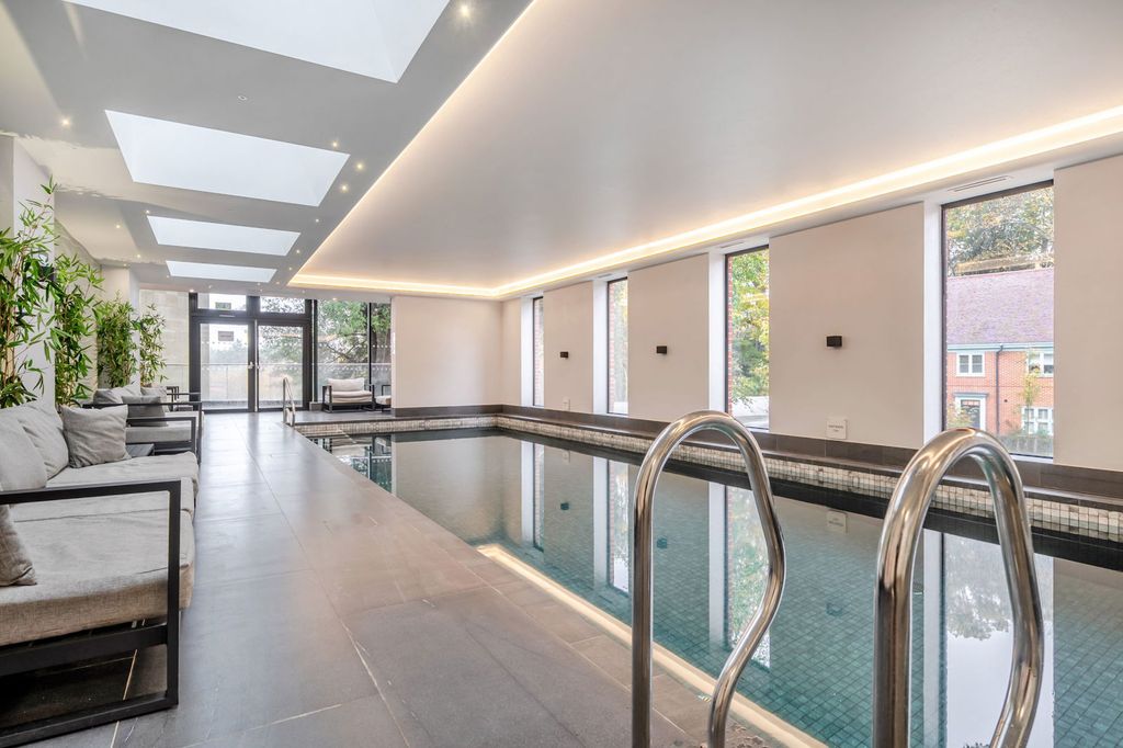 Additional image 25 of 2 bed flat for saleKings Drive, Midhurst GU29