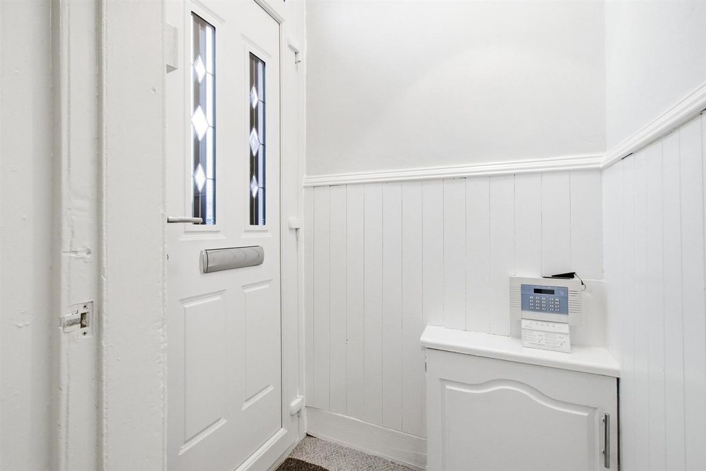 Additional image 7 of 1 bed flat for saleWilson Street, Alexandria G83