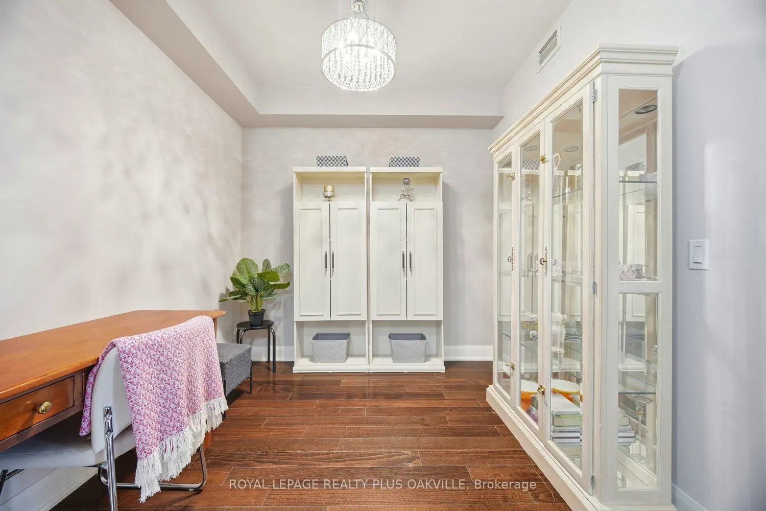 Additional image 11 of 2470 Prince Michael Drive 607