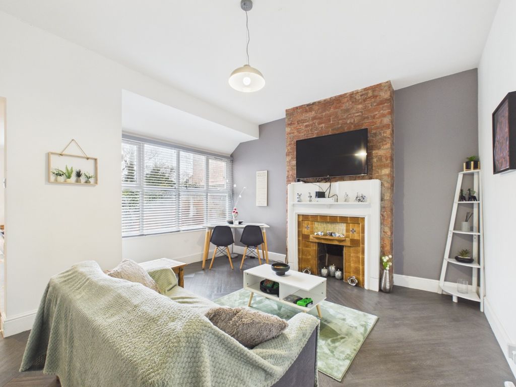 Additional image 4 of 3 bed flat for salePark Avenue, Princes Avenue, Hull HU5