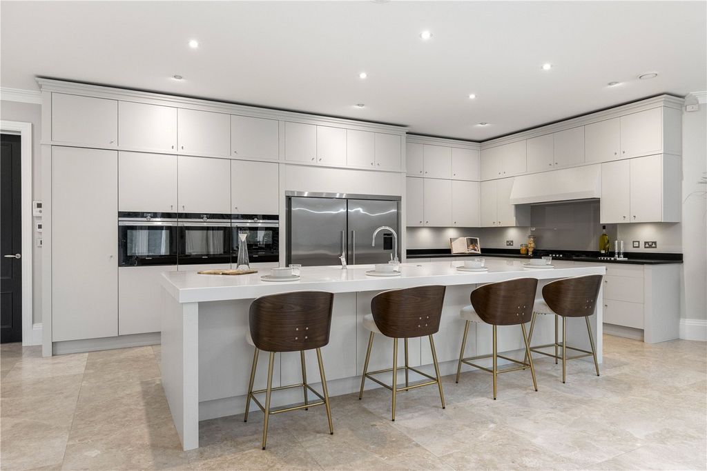 Additional image 3 of 7 bed detached house for salePriory Road, Sunningdale, Berkshire SL5