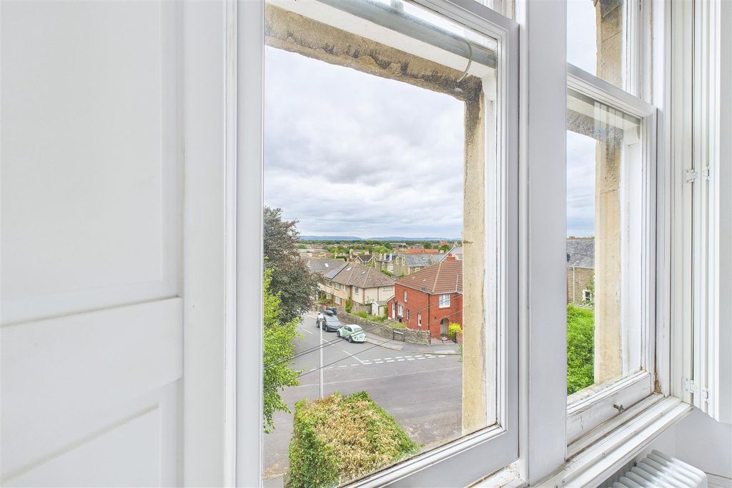 Additional image 11 of 2 bed flat for salePopular Location Close To Hill Road, Clevedon BS21