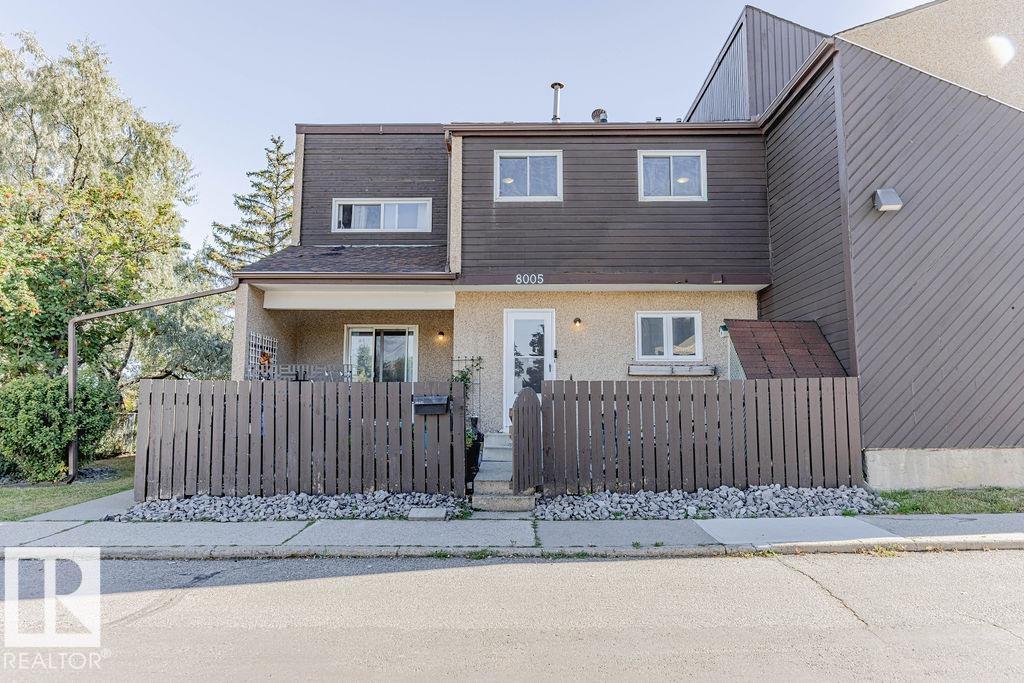 8005 27 Avenue NW, Edmonton, AB, T6K3C9