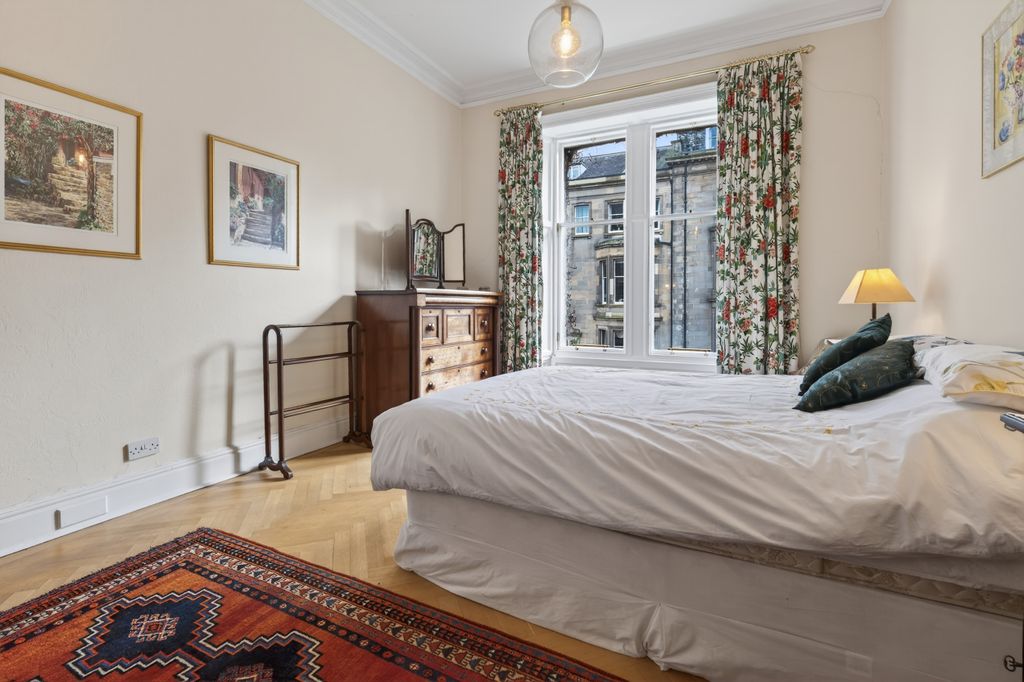 Additional image 27 of 4 bed flat for sale21 2 Rothesay Terrace, Edinburgh EH3