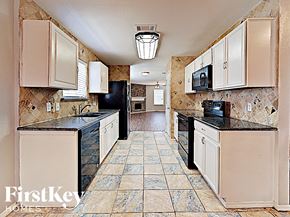 Additional image 2 of 8812 Sagebrush Trl, Crossroads, TX, 76227