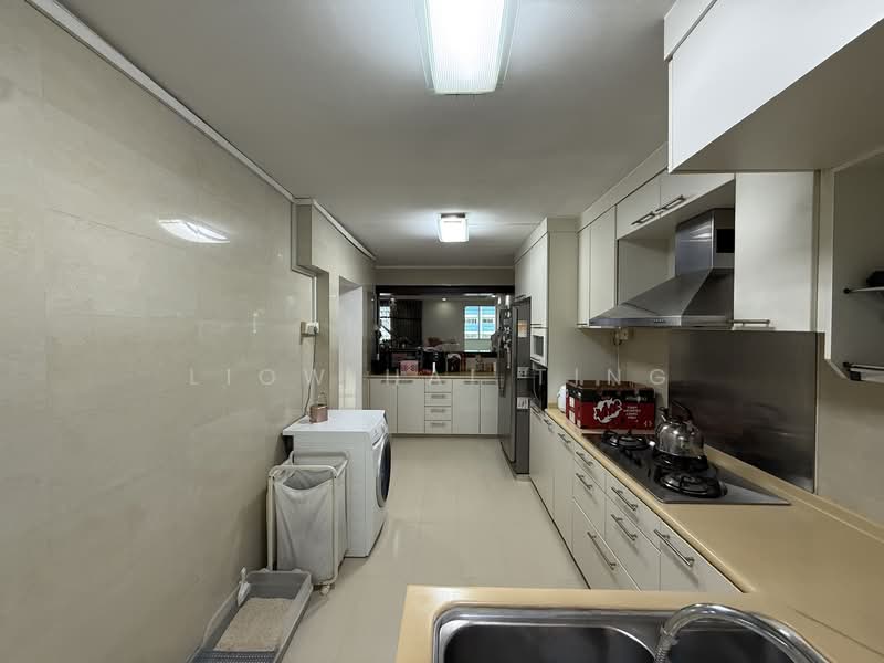 Additional image 10 of 818 Woodlands Street 82