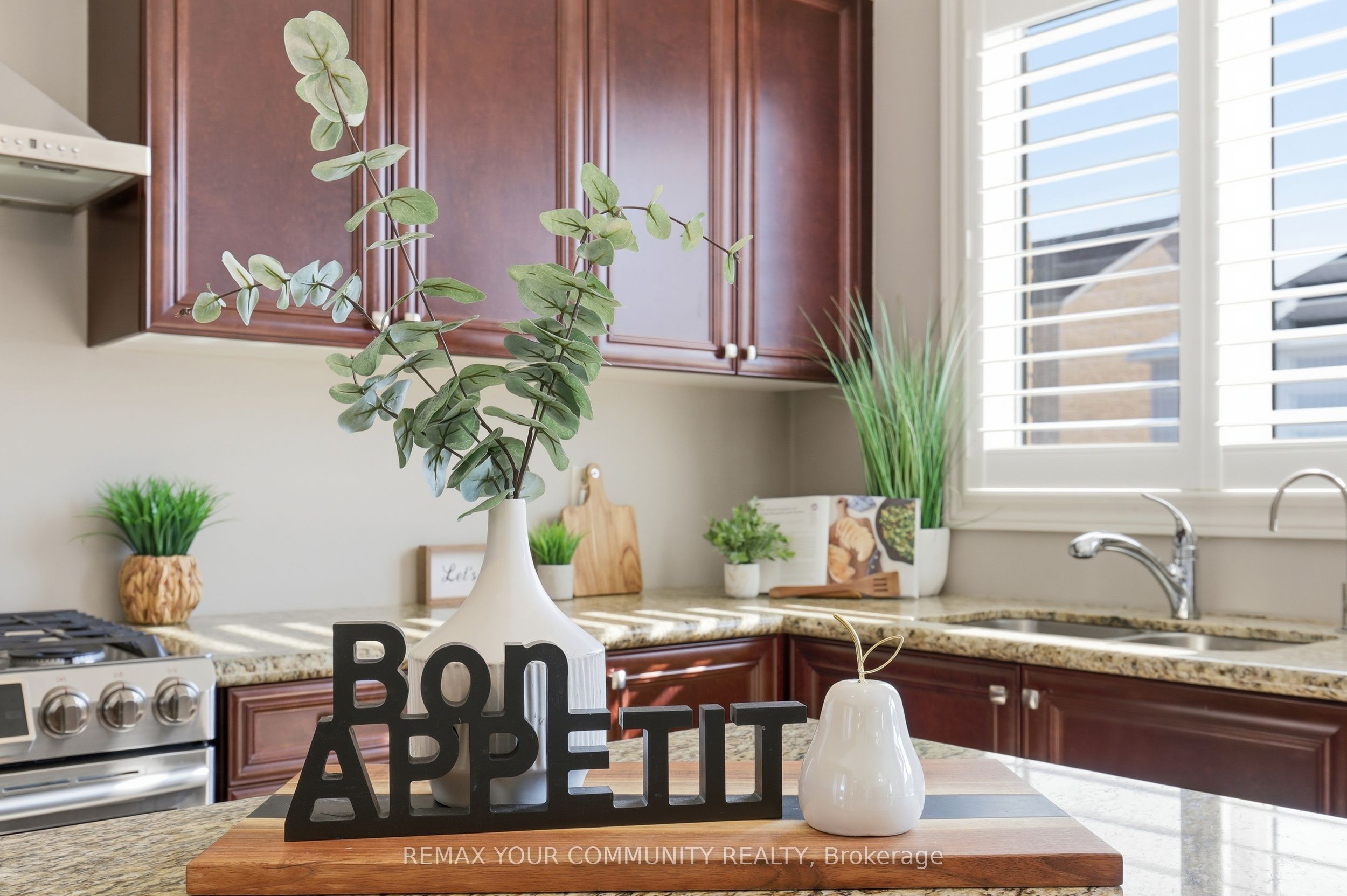 21 Mccabe Lane, New Tecumseth, ON, L0G 1W0