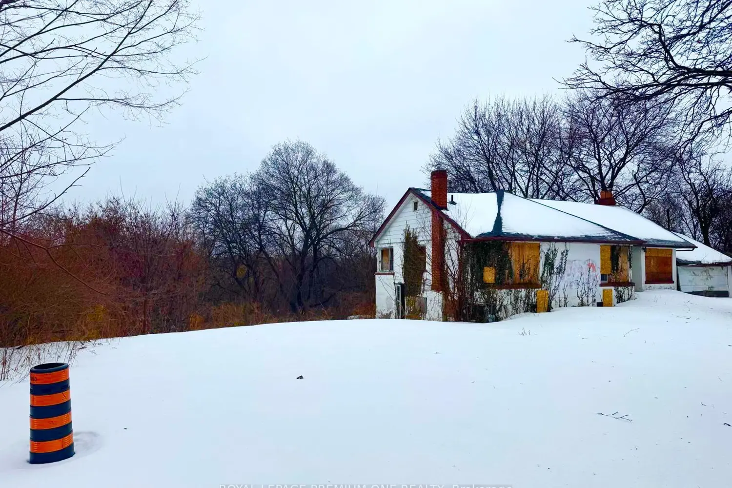 Additional image 5 of 2986 Weston Road