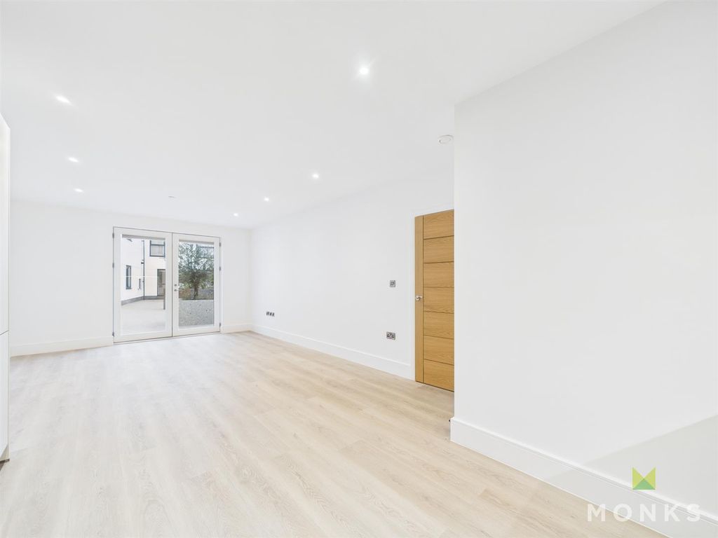 Additional image 7 of 2 bed flat for saleOld Coleham Court, Coleham, Shrewsbury SY3