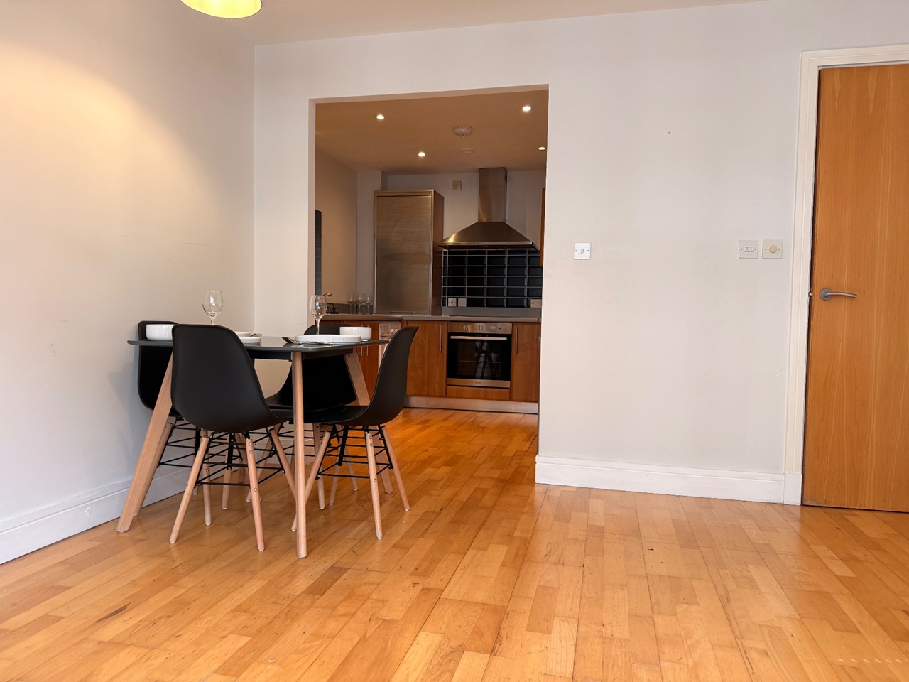 Additional image 3 of 2 Bed Flat, Blackfriars St, M3, N1 7GU