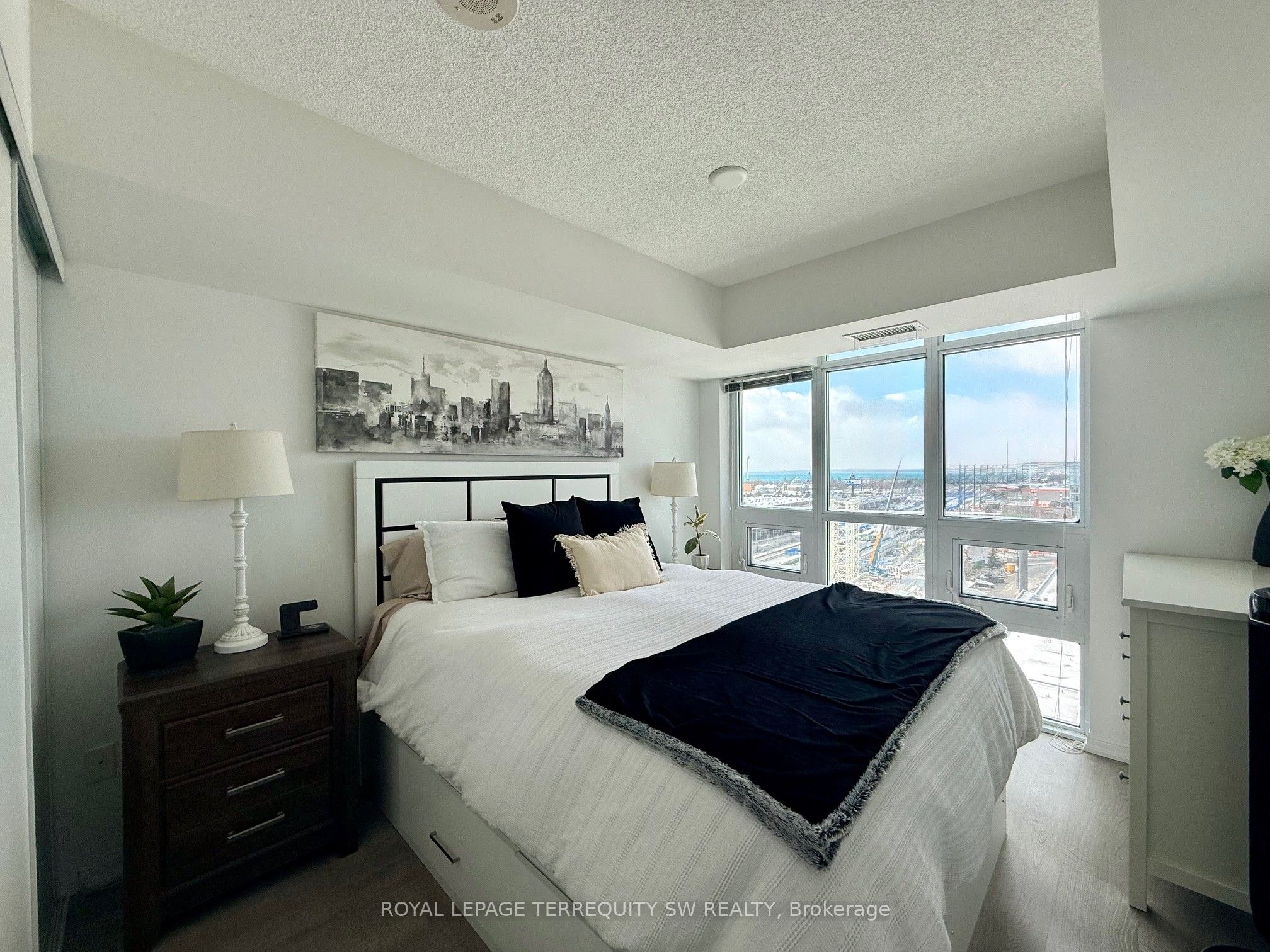 Additional image 5 of 1302-85 East Liberty Street, Toronto, ON, M6K 3R4