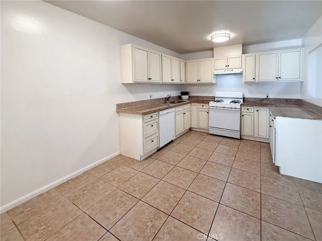 Additional image 6 of 1908 Gardena Avenue Unit 5, Glendale, CA 91204